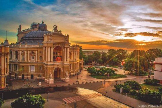 Rose d'Opera Hotel Odessa Esterno foto